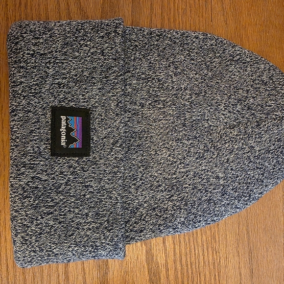 Patagonia Everday Beanie Set Of 2 - Blue and Brown - Picture 3 of 13